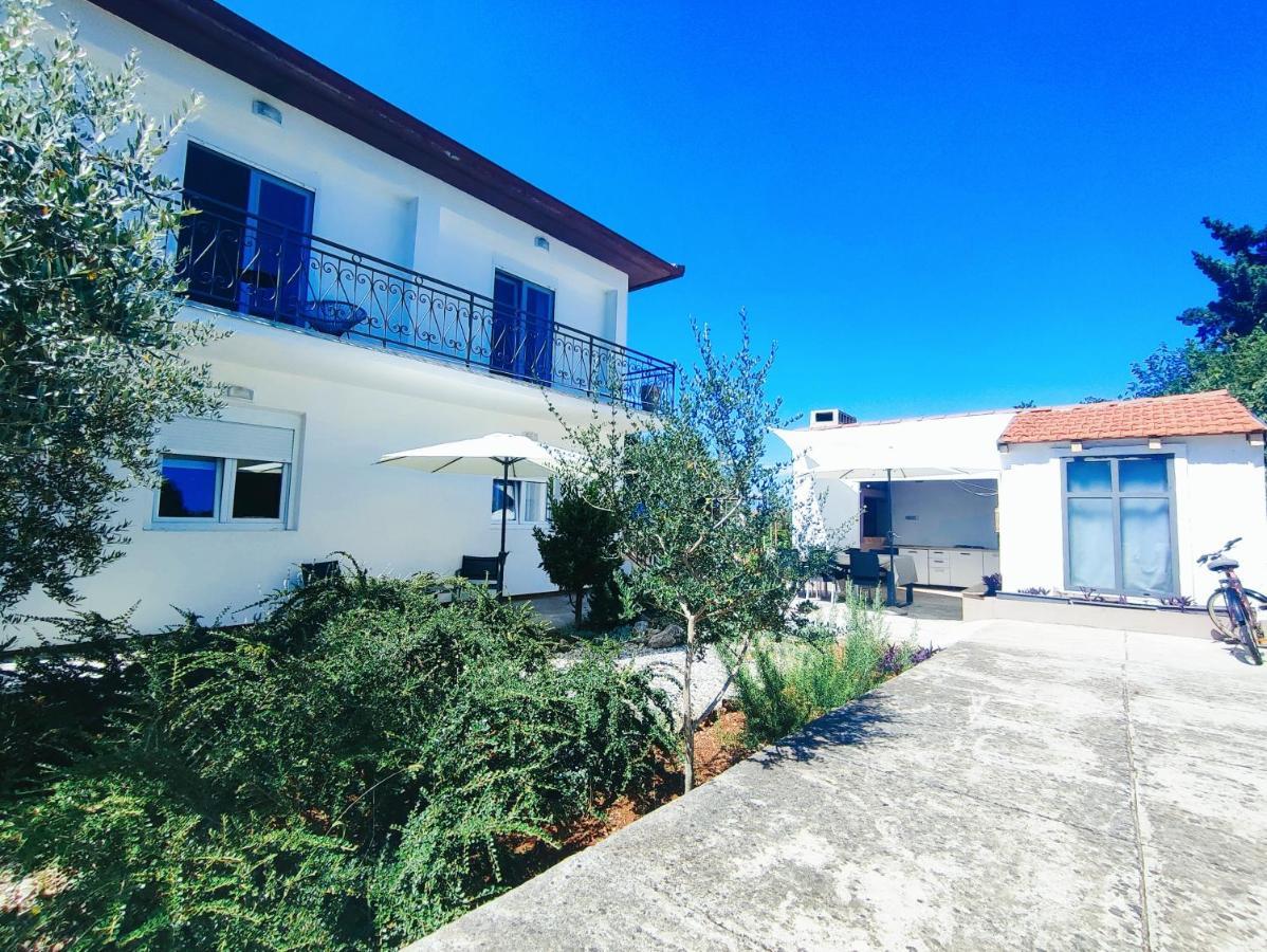 Garden Sutomiscica Exterior foto